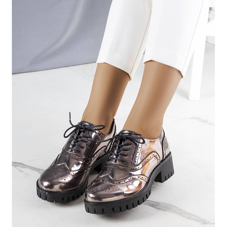 Chaussures noires métallisées de Myra le noir 1 Chaussures noires métallisées de Myra le noir 1