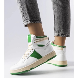 Baskets vertes de Robin blanche 1