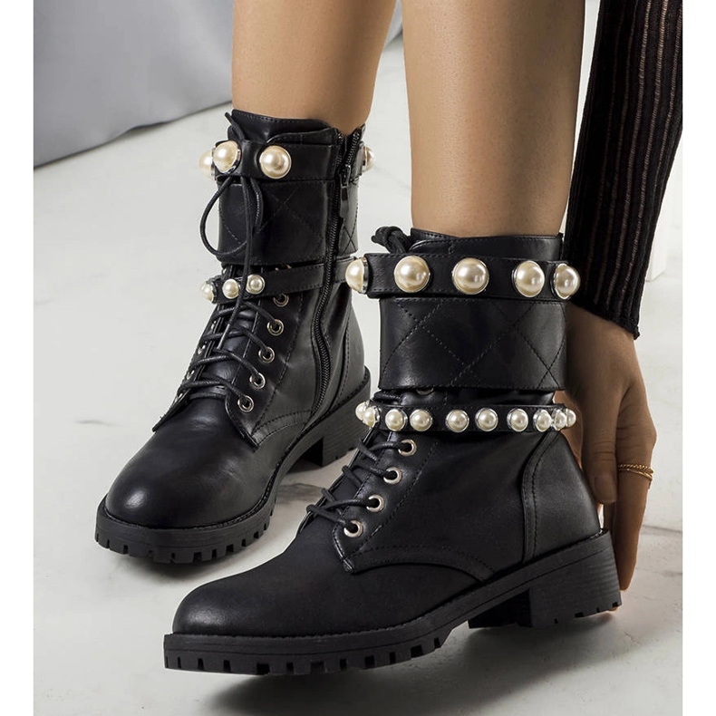 Bottes de travail noires avec perles Marguerite 1