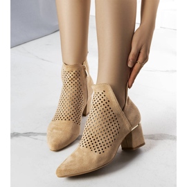 BM Bottines ajourées beiges Bernadette 1