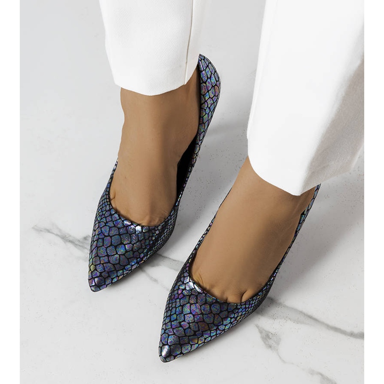 Escarpins laqués bleu marine Estelle 1