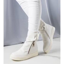 PA1 Bottines compensées blanches de Monique 2