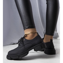 Chaussures noires à semelle massive de Kay le noir 1