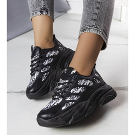 PA1 Baskets noires ornées de l'imprimé Kara le noir 1 PA1 Baskets noires ornées de l'imprimé Kara le noir 1
