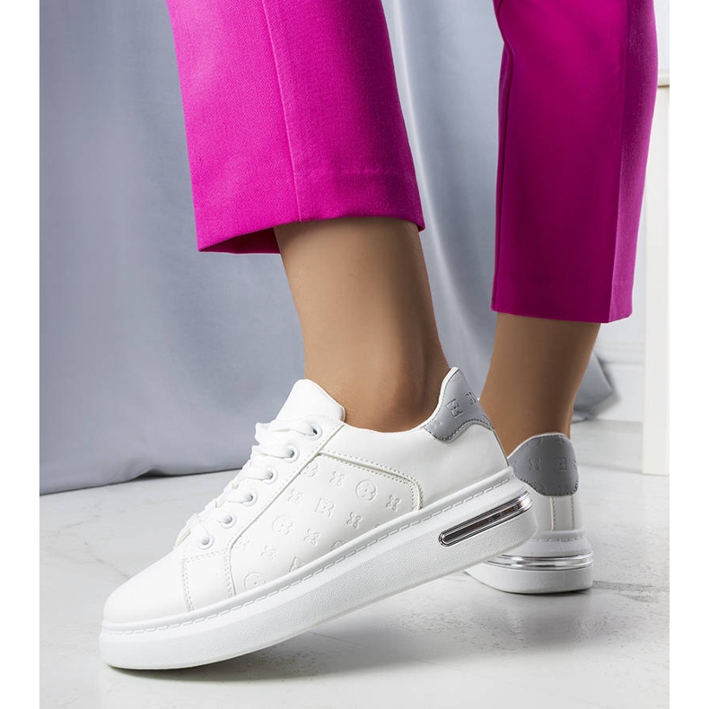 Baskets blanches à semelles hautes Tasha 1