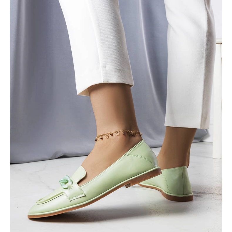Mocassins verts à chaîne Bobbie 1