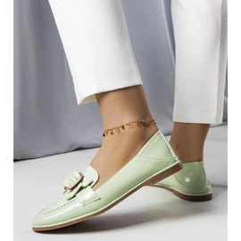 Mocassins en cuir verni vert Erica 1