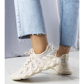 Baskets beiges sur une semelle Beth tendance 2