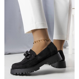 Seigneurs noirs ornés d'une chaîne Arpin le noir 1 Seigneurs noirs ornés d'une chaîne Arpin le noir 1