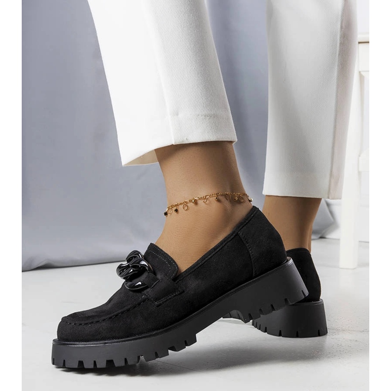 Seigneurs noirs ornés d'une chaîne Arpin le noir 1 Seigneurs noirs ornés d'une chaîne Arpin le noir 1