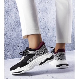 Baskets noires ornées d'empiècements Savard le noir 1