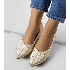 BM Ballerines beiges ajourées Glazko 1