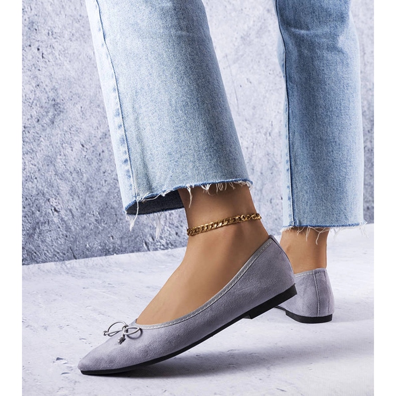 Ballerines grises à bout pointu Latour 1