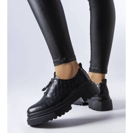 Brogues noires avec gaufrage de Travers le noir 1