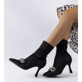 Bottes noires ornées d'un nœud Mars en zircon 1