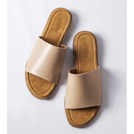 Babouches élégantes beiges de Mainville 1