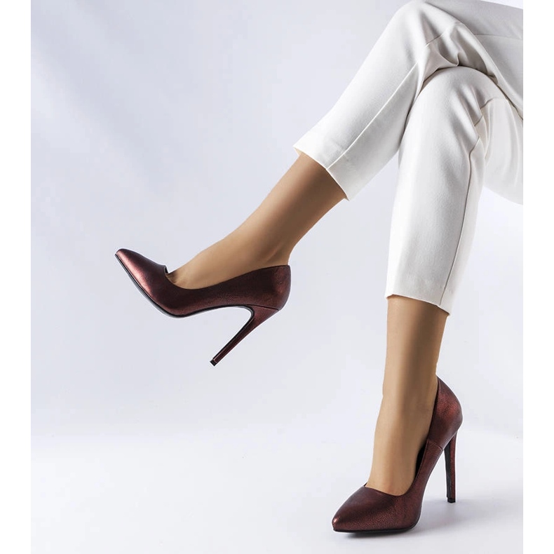 Escarpins à paillettes rouges de Sébastopol 1