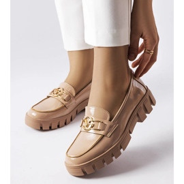 Venezia Mocassins laqués beiges de Vinceza 1