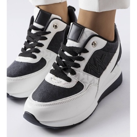 BM Baskets compensées noires et blanches Gaetane 2
