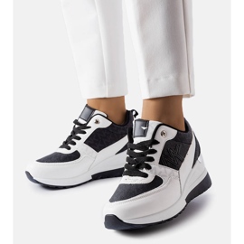 BM Baskets compensées noires et blanches Gaetane 3