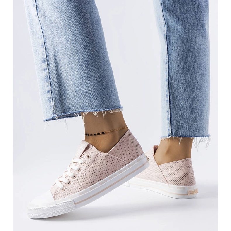 Baskets beiges ajourées Big Star LL274015 1