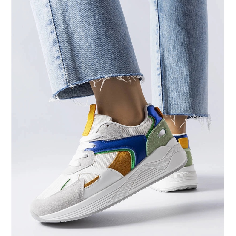 Baskets blanches en matériaux mixtes de Riel 1