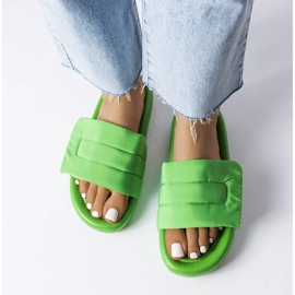 BM Chaussons velcro vert d'Aleron 2