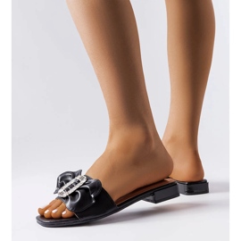 Tongs élégantes noires avec strass de Fifi 1