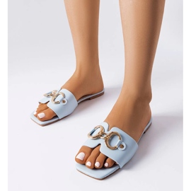 Claquettes élégantes bleues avec chaîne de Corbin 1