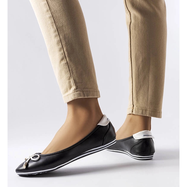 Ballerines noires ornées d'un nœud de chez Maddalena le noir 1