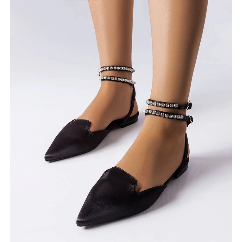 Sandales noires à finition satinée Hewes le noir 1