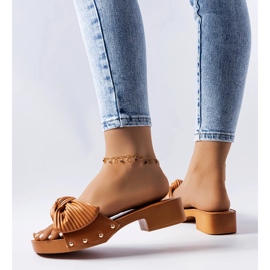 Claquettes petit talon marron Rochefort brun 2