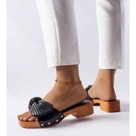 Claquettes noires à petit talon de Rochefort le noir 1