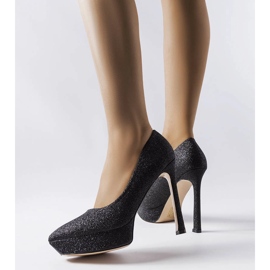 Escarpins en brocart noir de chez Proulx le noir 1