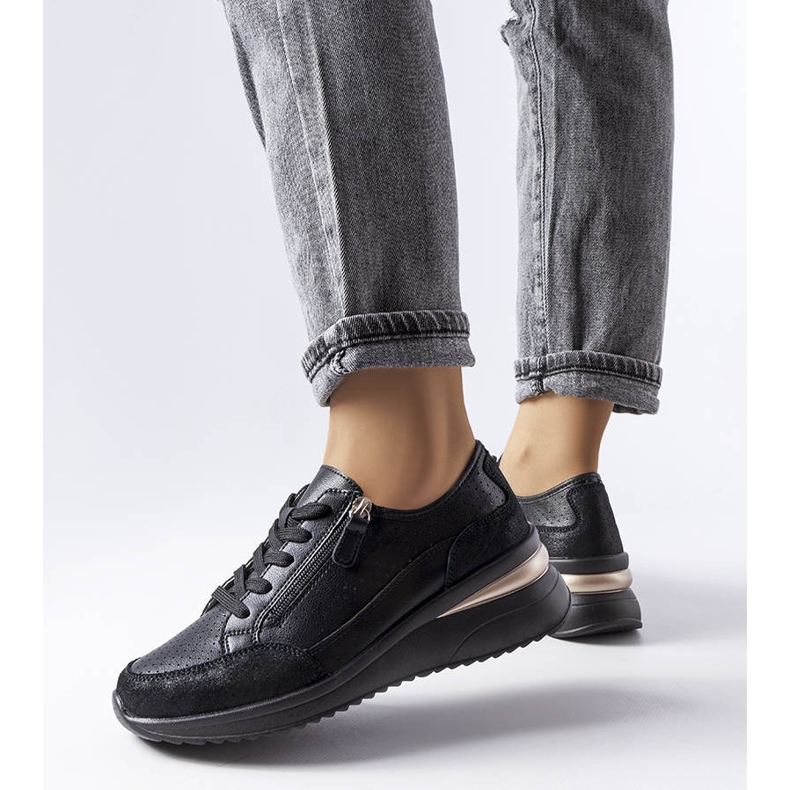 Chaussures en cuir ajouré noir Fleur 2