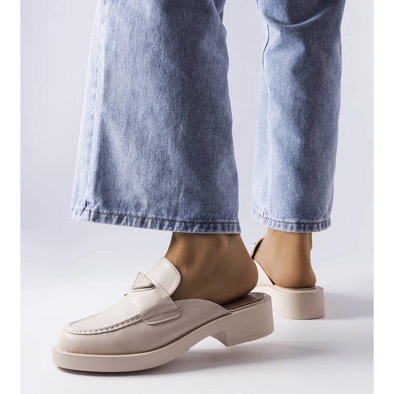 Claquettes beiges à bout fermé Berkshire 1