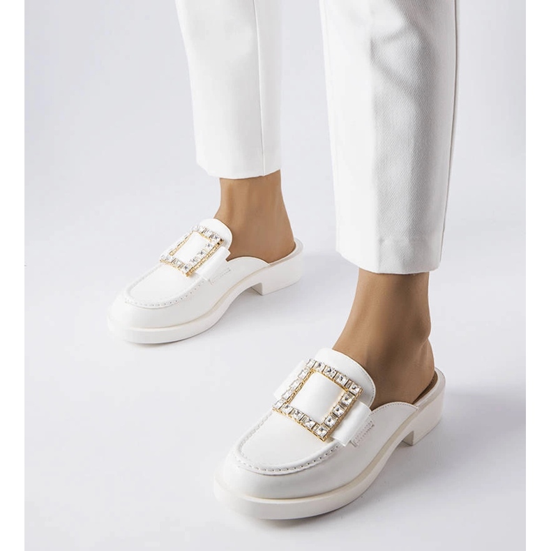 Tongs blanches à bout intégré de Columbus 1