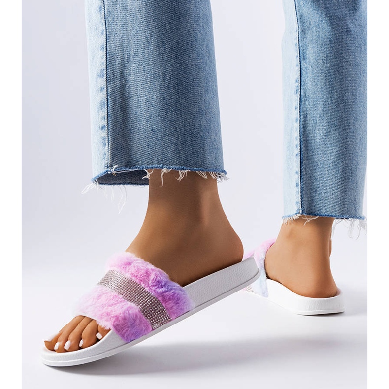 Claquettes colorées en fourrure avec strass de Carrito rose 2