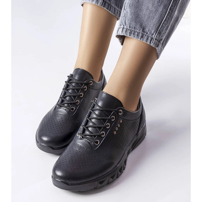 Richelieus en cuir ajouré noir Brodeur le noir 1