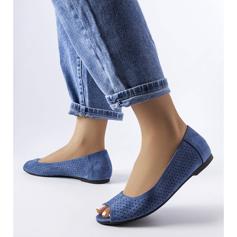 Ballerines ajourées bleu marine d'Agate 1