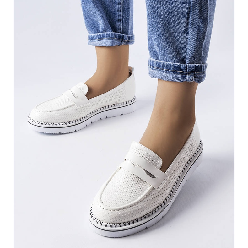 Chaussures perforées blanches de Bloomsburg 1