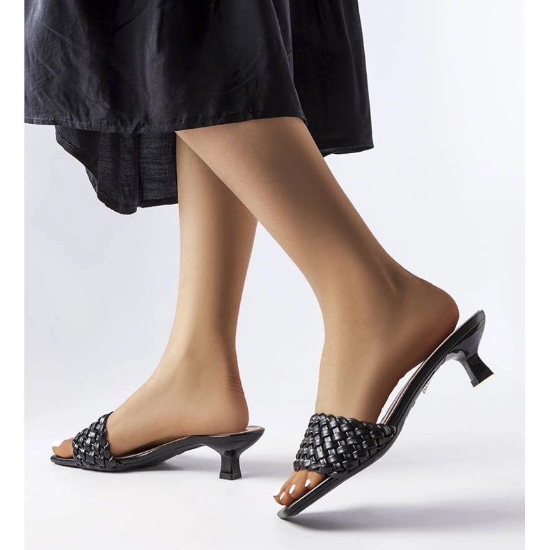 Sandales noires à petits talons de Burbank le noir 1