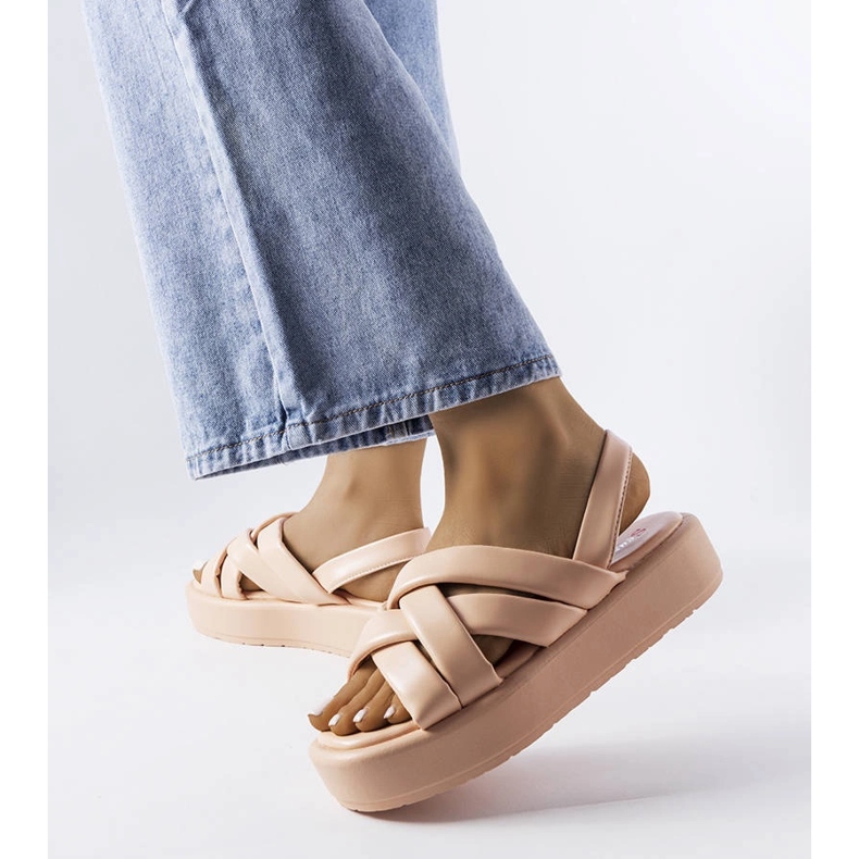 Sandales à plateforme fer à cheval roses 1