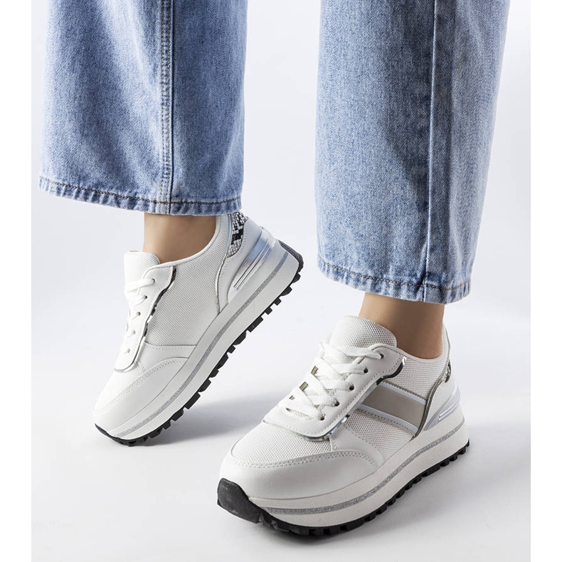 Baskets blanches avec empiècements scintillants de Lang 1