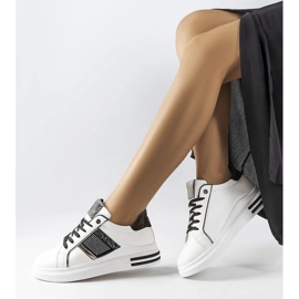 Inna Baskets blanches et noires avec strass Xarles 1