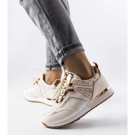 Baskets beiges avec détails dorés de Bedord 1