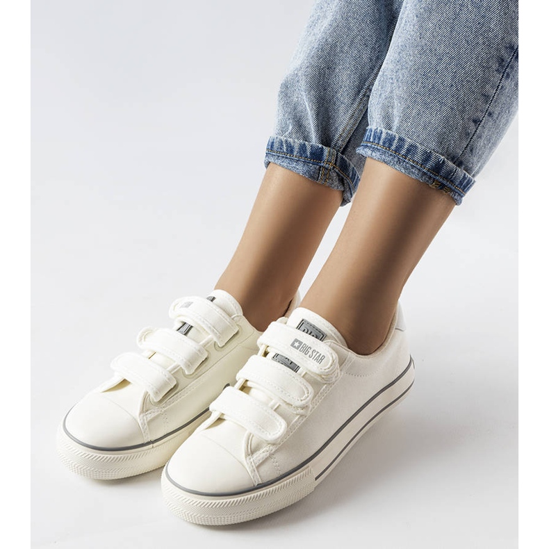 Baskets blanches à scratch Big Star LL274A203 1