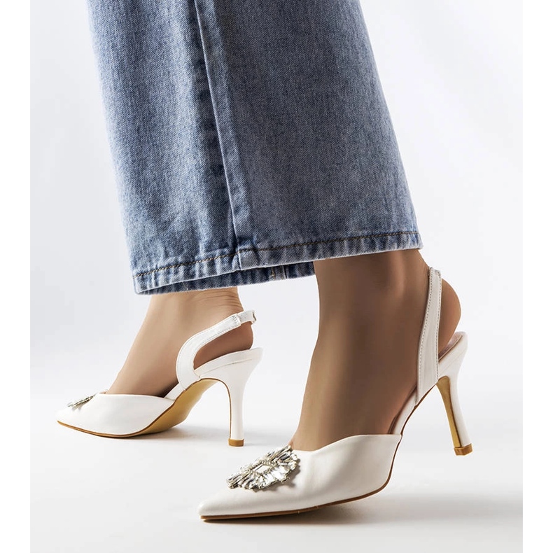 Escarpins Moïse blancs à strass 1