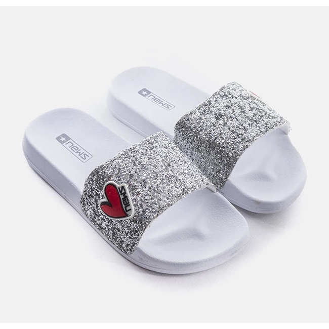 Chaussons enfants gris à paillettes de Boncoeur argent 1