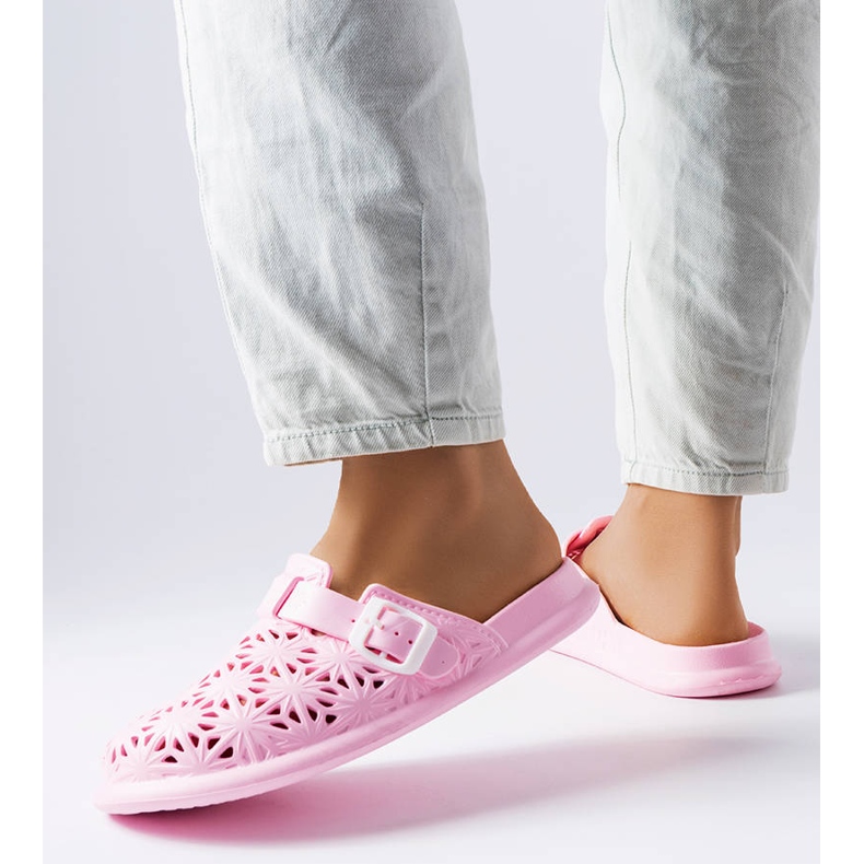 Claquettes en caoutchouc ajouré rose Peverell 1 Claquettes en caoutchouc ajouré rose Peverell 1